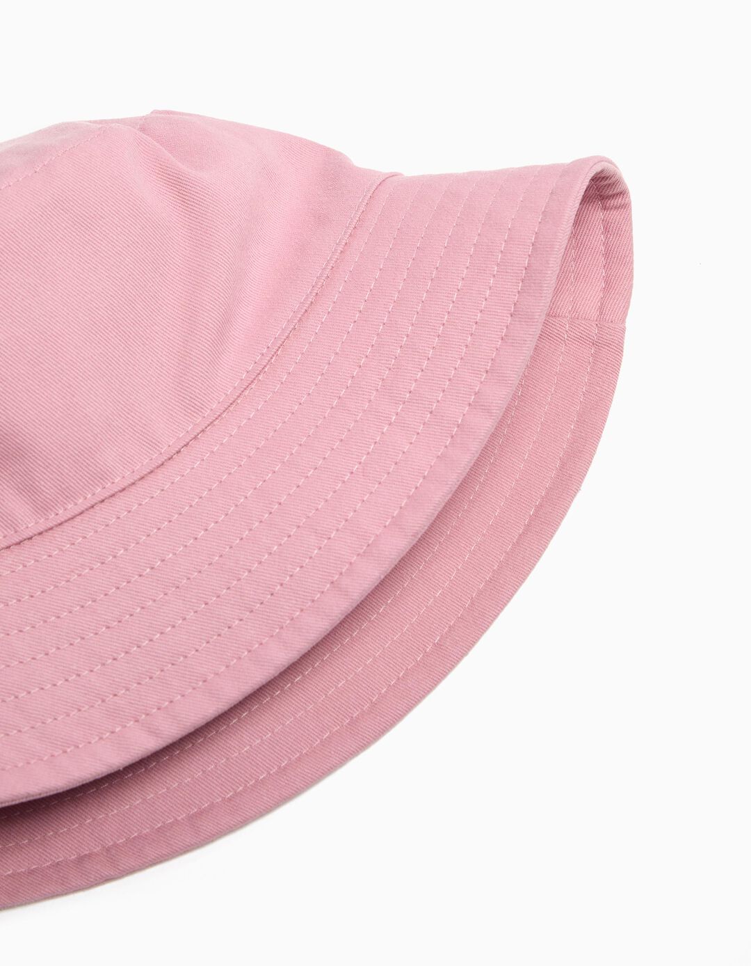 Chap&eacute;u Panam&aacute;, Menina, Rosa