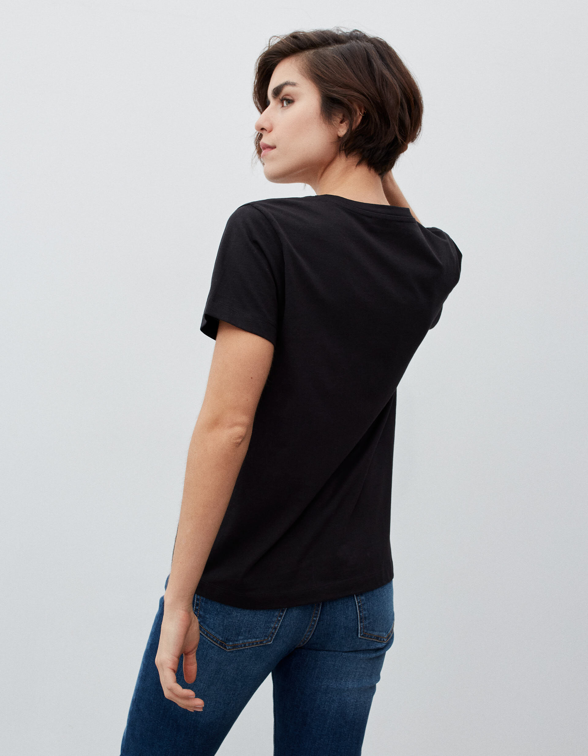 Comprar Online T-shirt Decote em V, Mulher, Preto