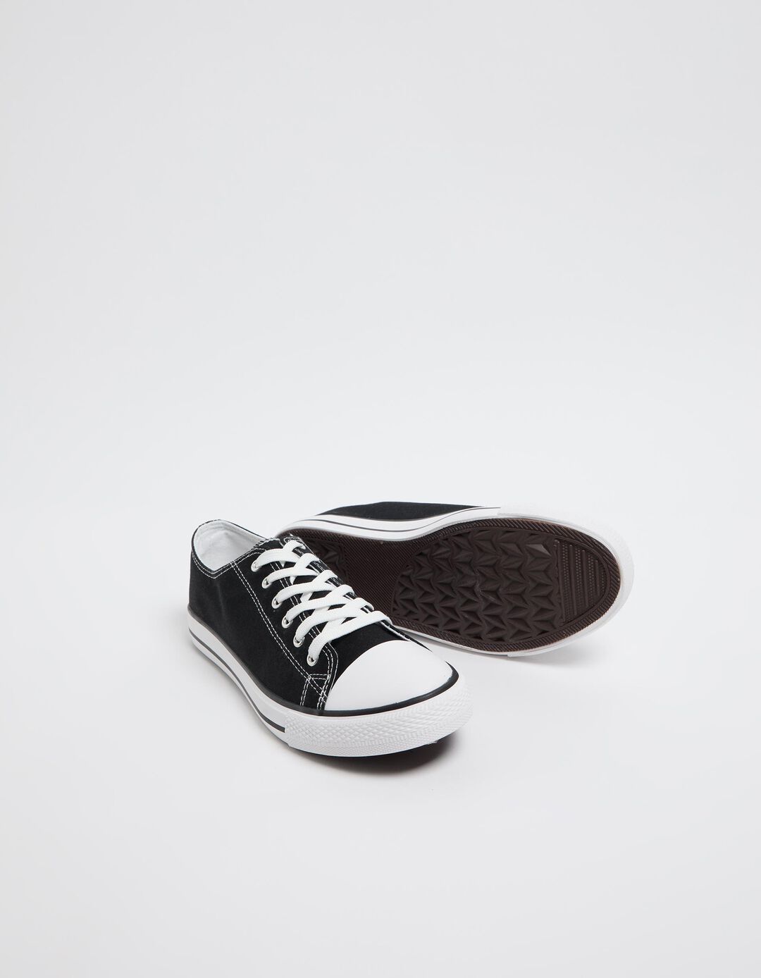 Sapatilhas, Preto