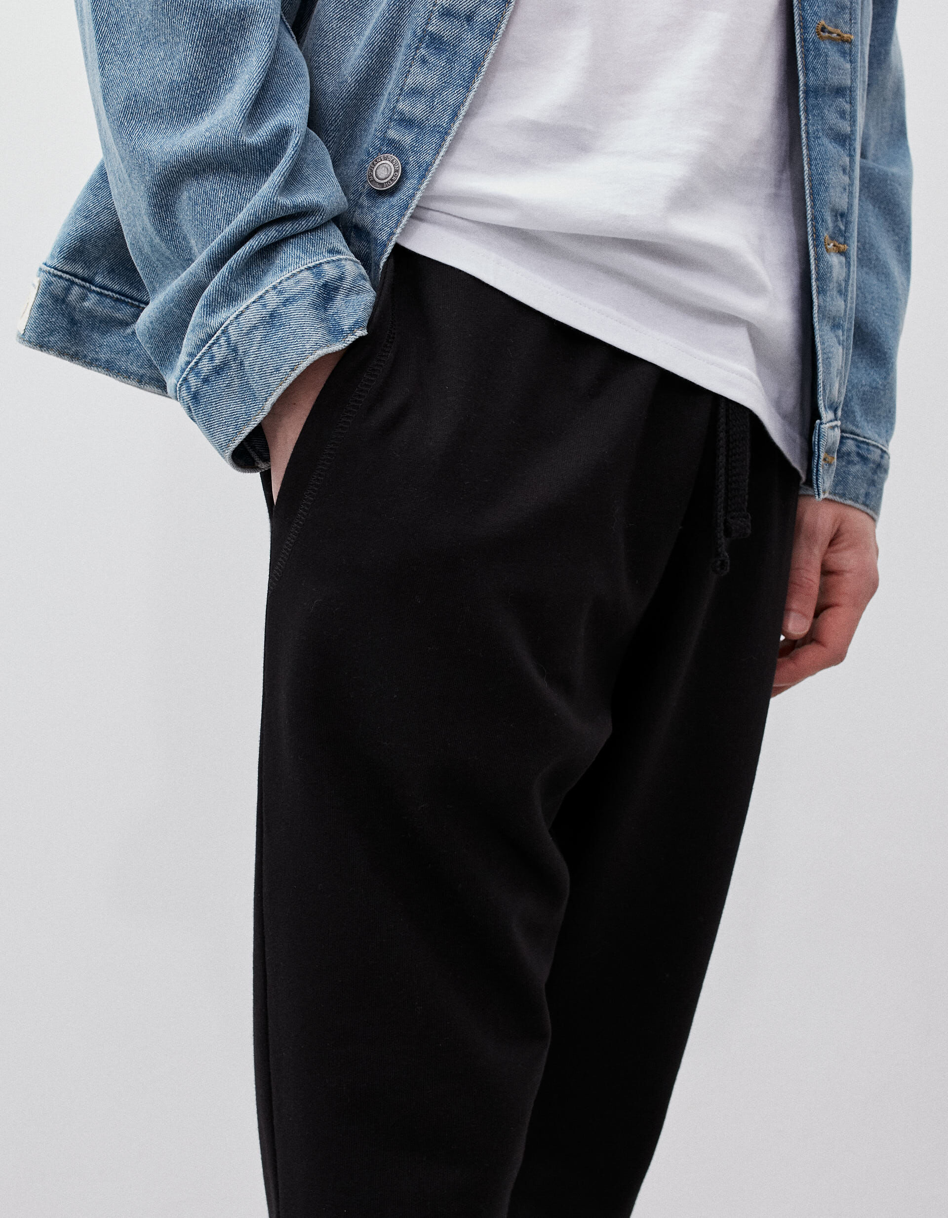 Comprar Online Cal&ccedil;as Jogging, Homem, Preto