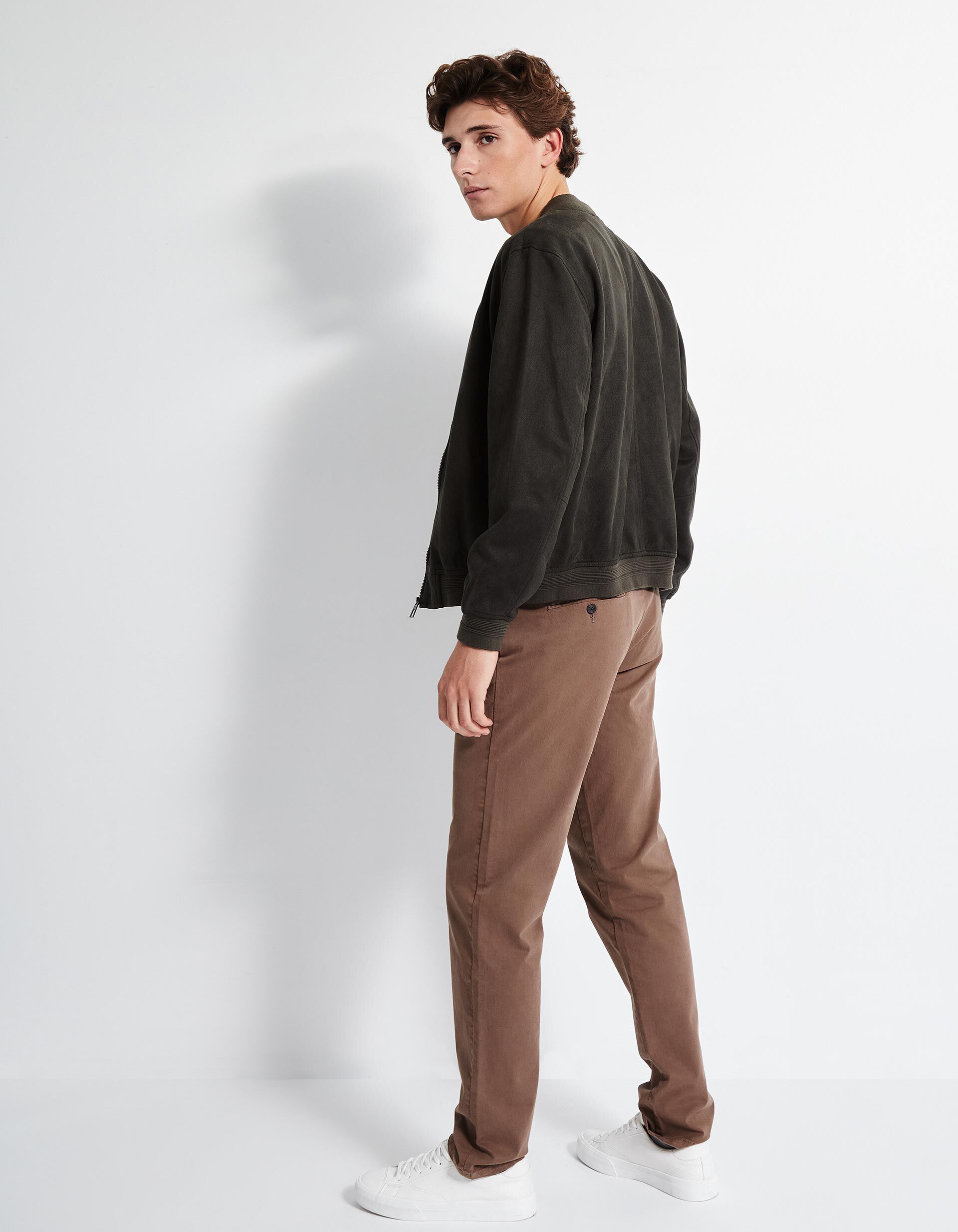 Comprar Online Cal&ccedil;as Chino Slim, Homem, Castanho