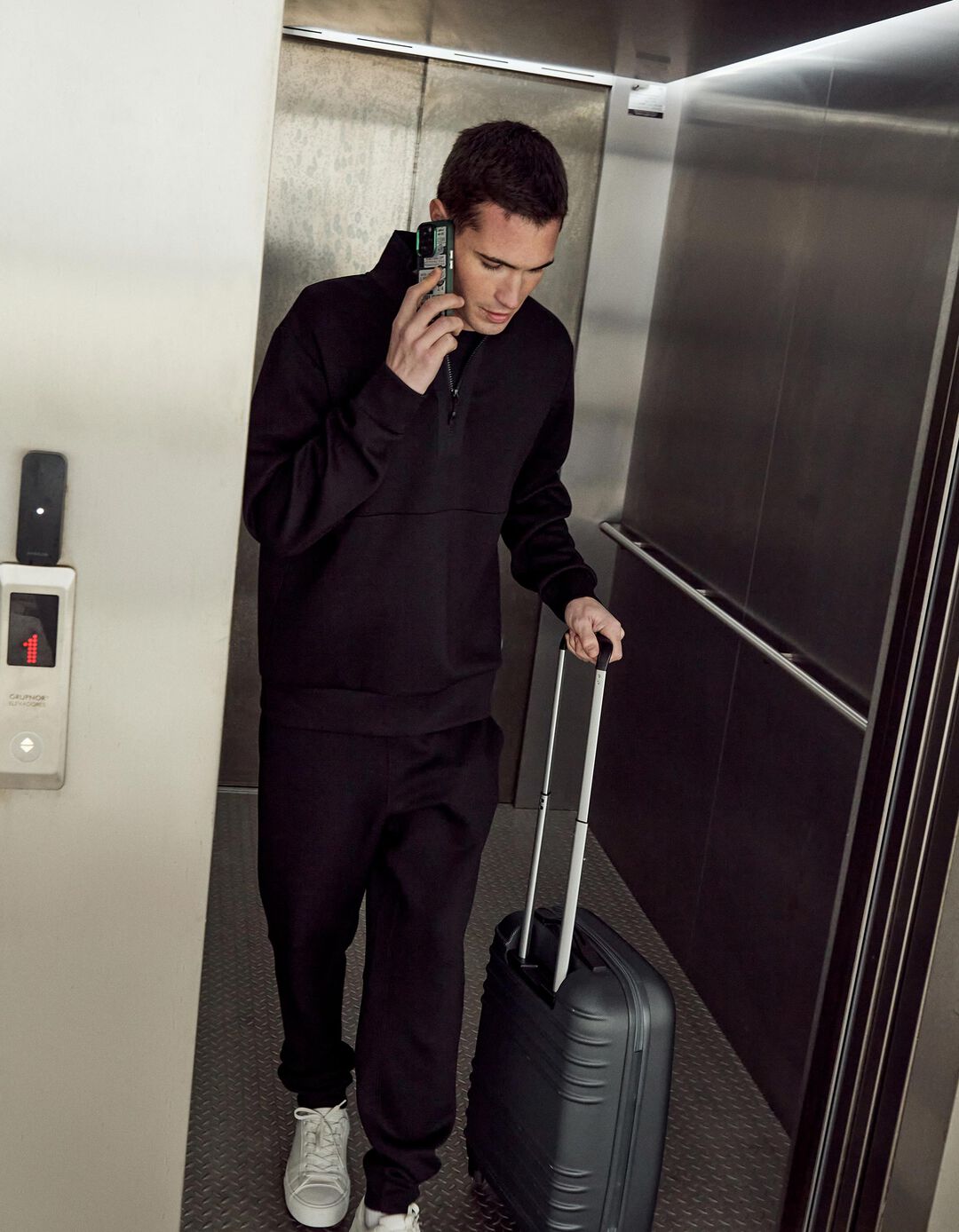 Sweatshirt Fecho de Correr, Homem, Preto