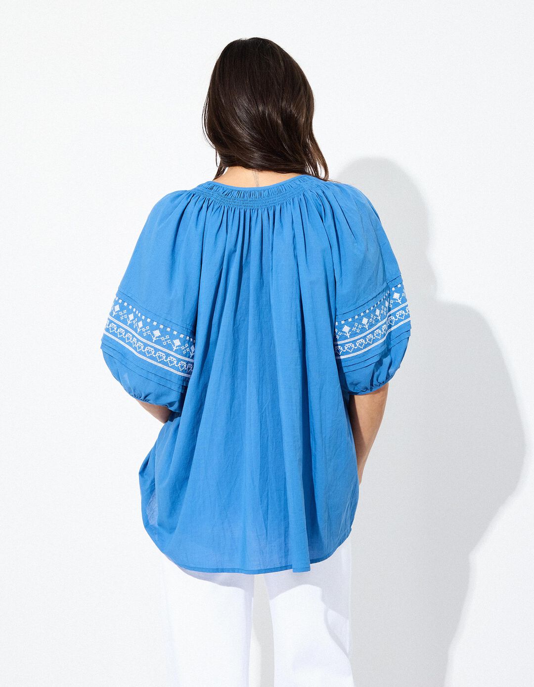 Blusa com Bordados, Mulher, Azul