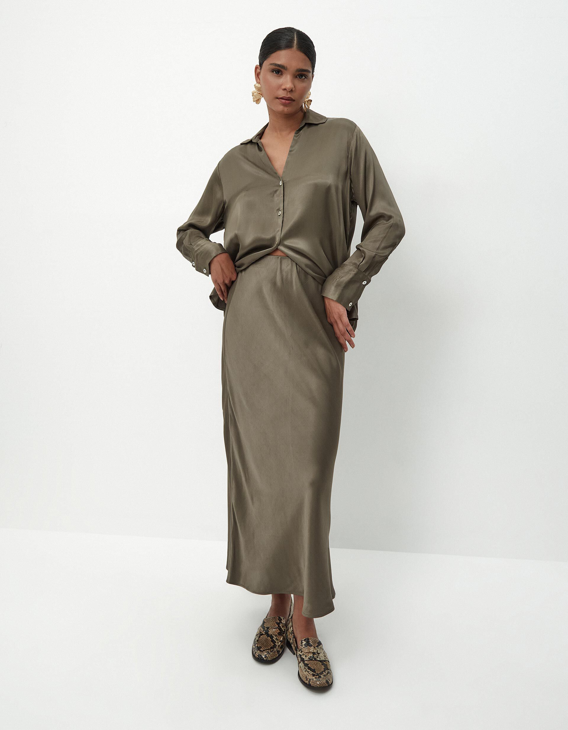 Saia Comprida, Mulher, Verde