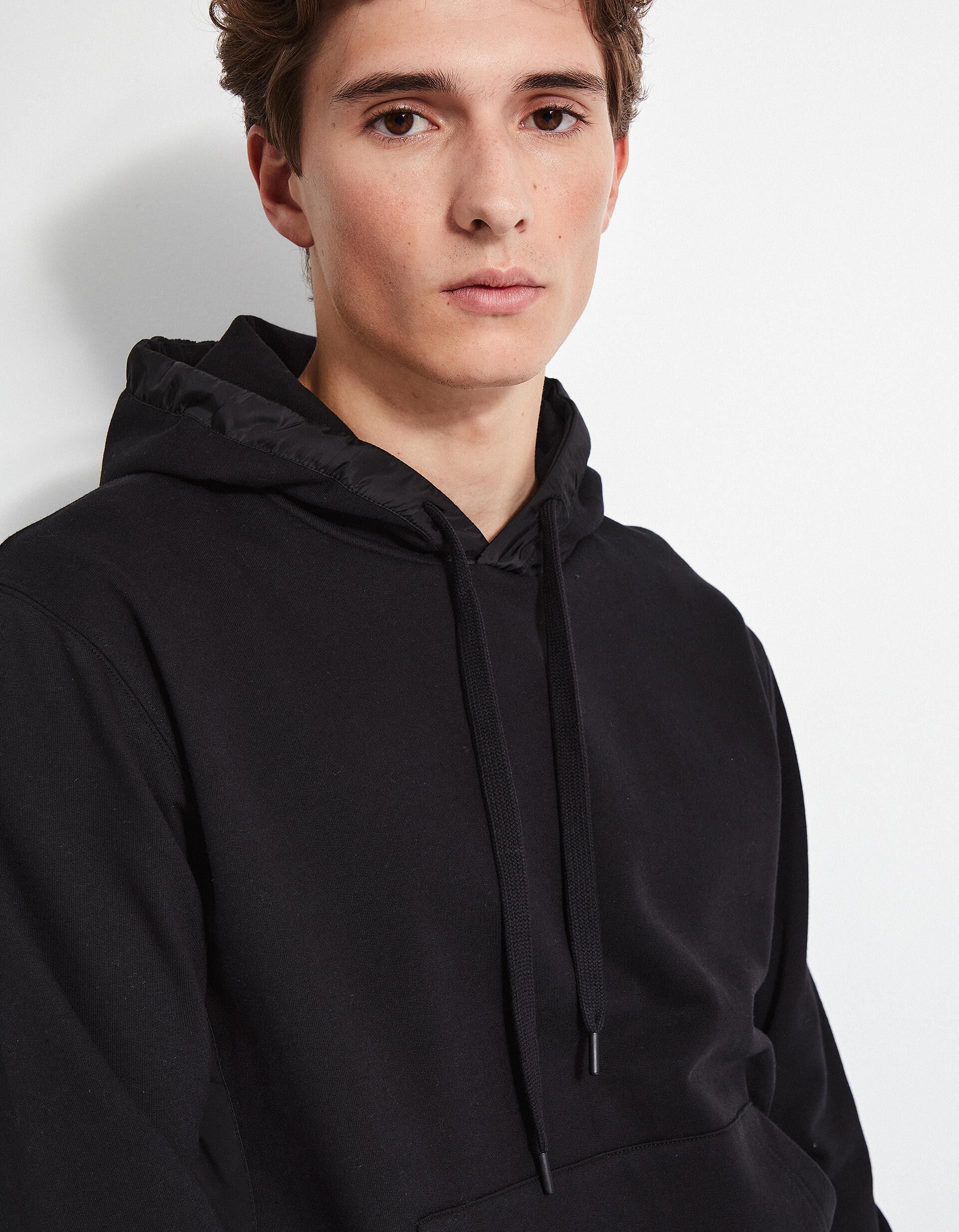 Comprar Online Sweatshirt de Felpa Detalhes Nylon Capuz, Homem,Preto
