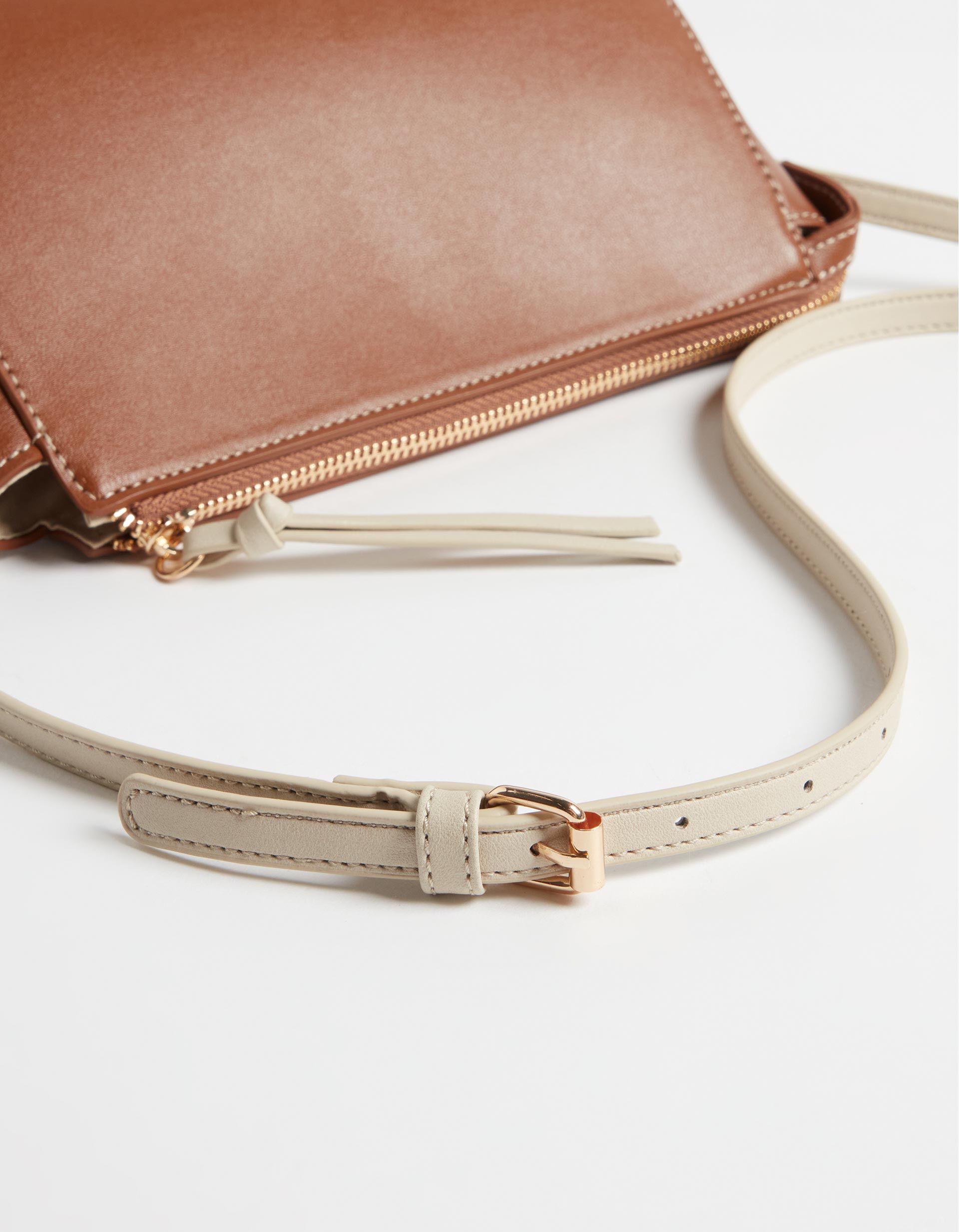 Comprar Online Mala Tiracolo, Mulher, Bege Escuro