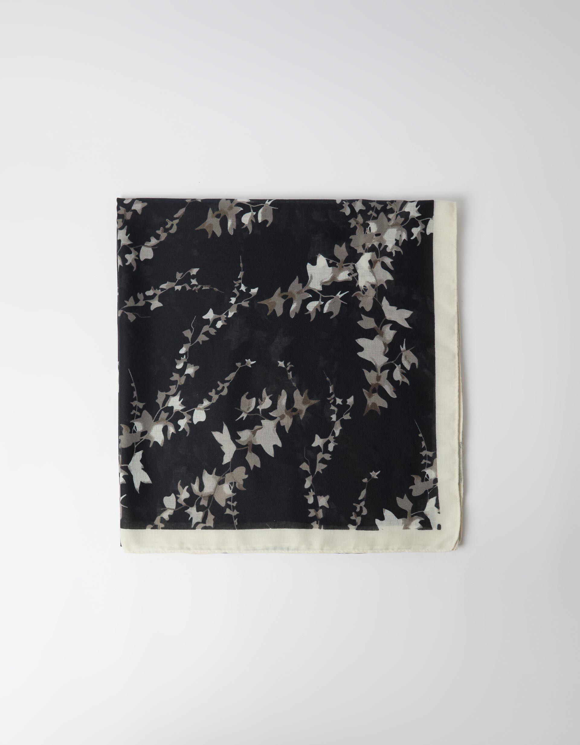 Len&ccedil;o Estampado Floral, Mulher, Preto